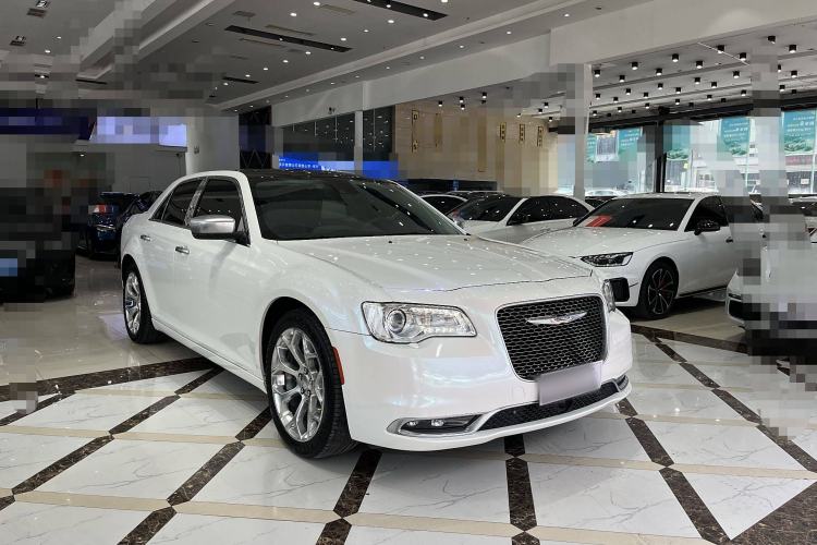 Used Chrysler 300C 2016 3.0L Supreme Edition Exterior 3