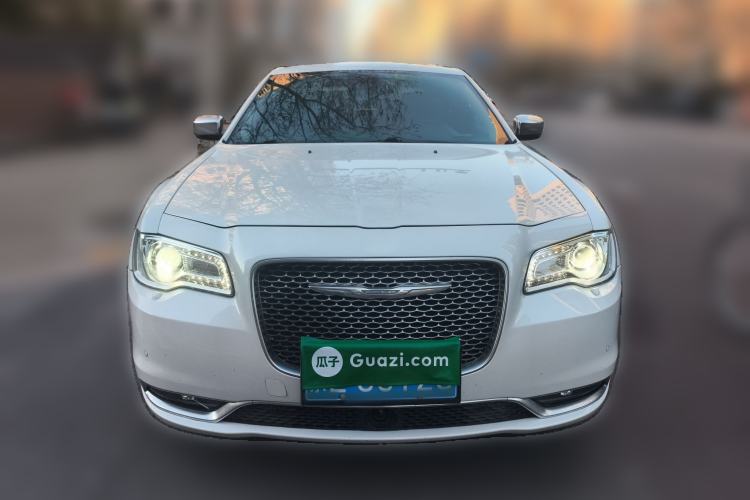 Used Chrysler 300C 2016 3.0L Supreme Edition Front