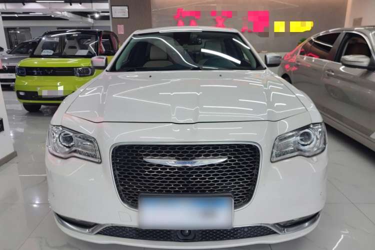 Used Chrysler 300C 2016 3.0L Supreme Edition Front