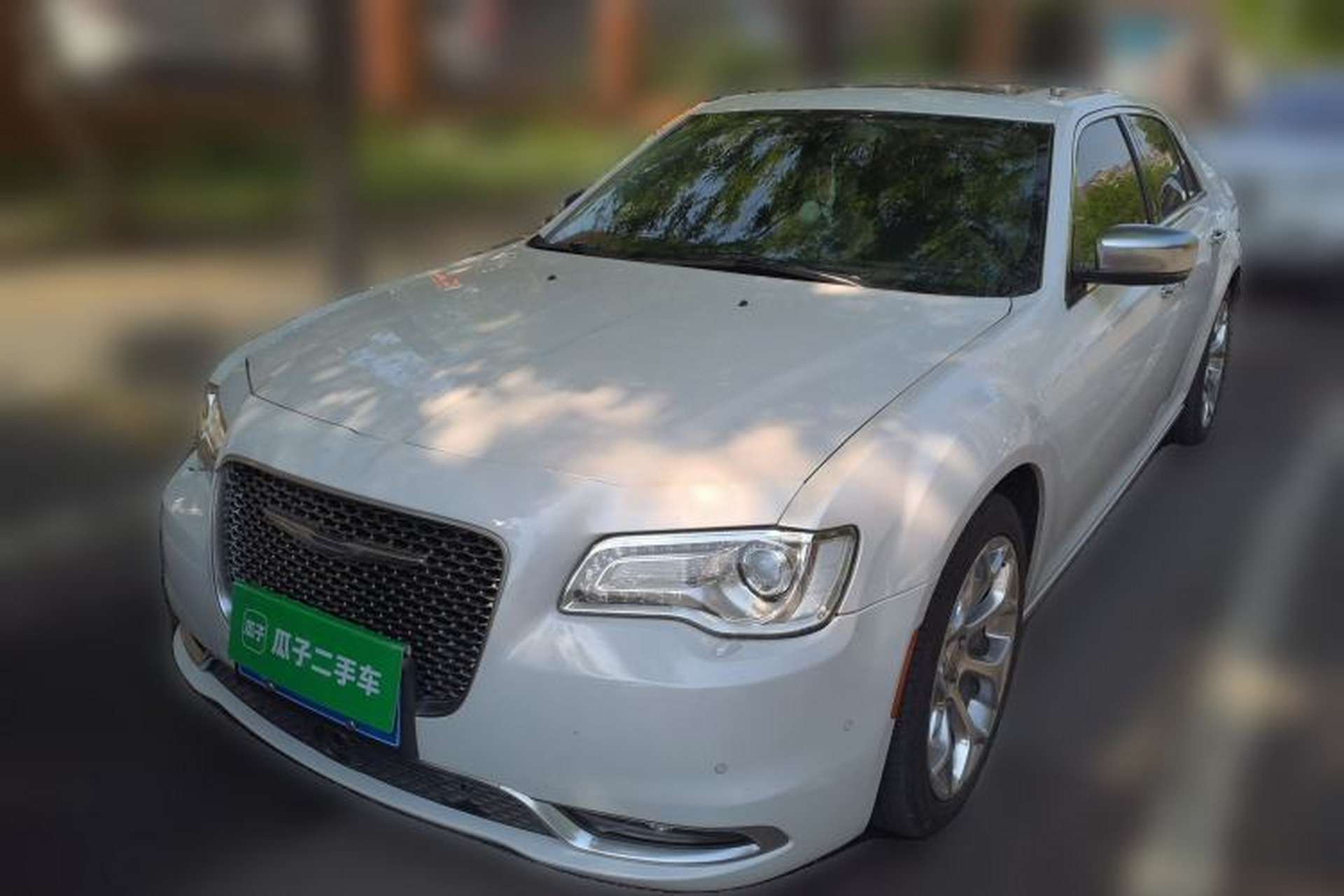 Used Chrysler 300C 2016 3.0L Supreme Edition Front Left 45 Deg