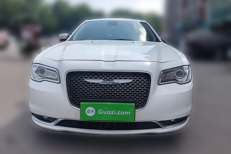 Used Chrysler 300C 2016 3.0L Supreme Edition Front