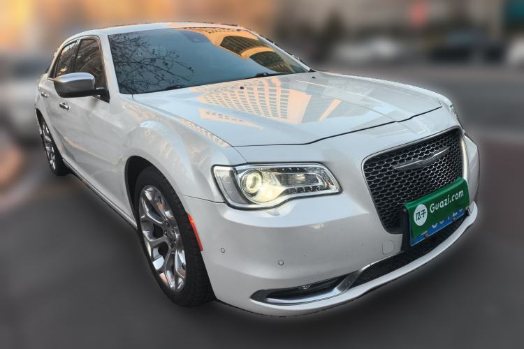 Used Chrysler 300C 2016 3.0L Supreme Edition Front Right 45 Deg