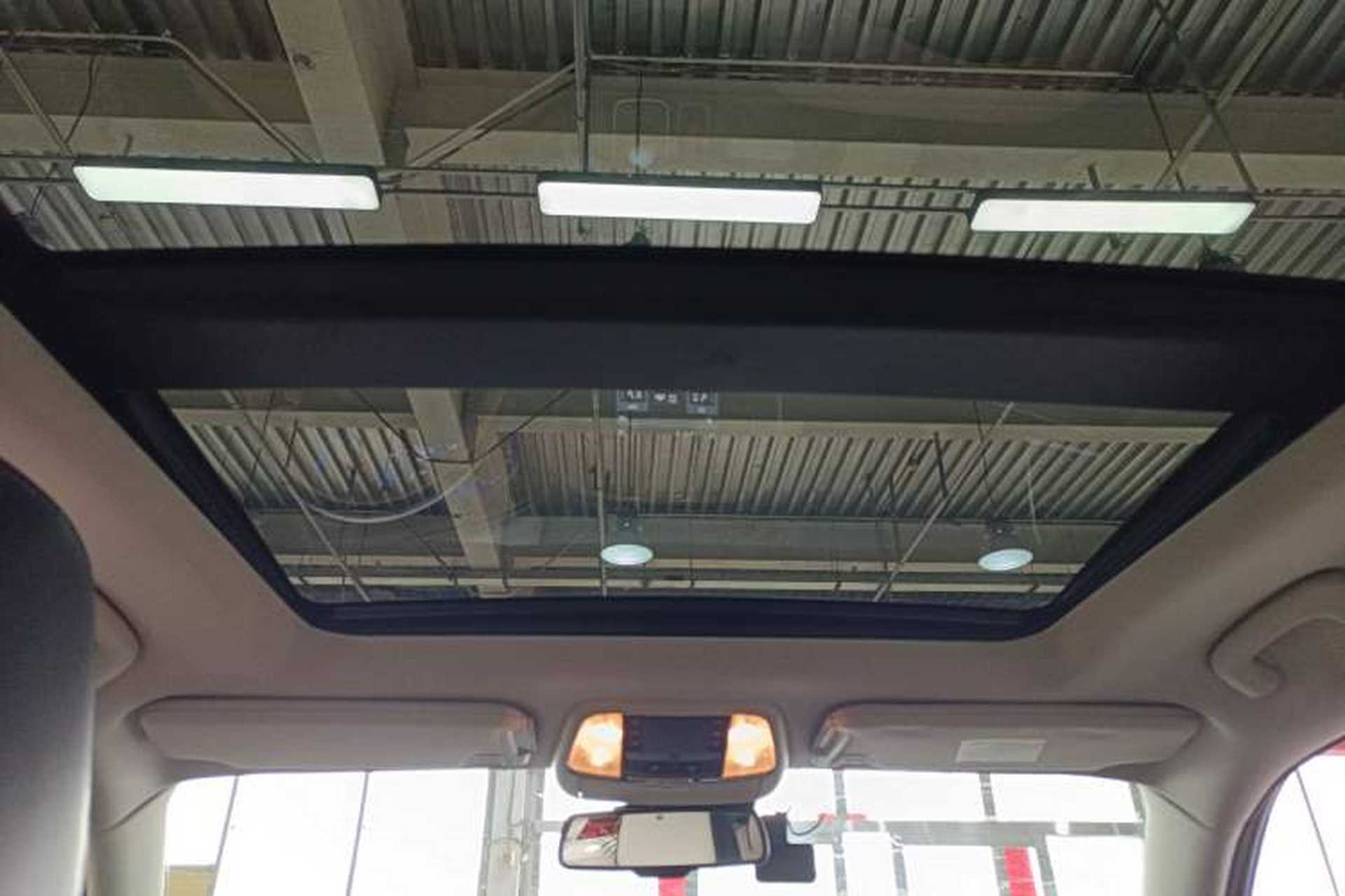 Used Chrysler 300C 2016 3.0L Supreme Edition Headliner