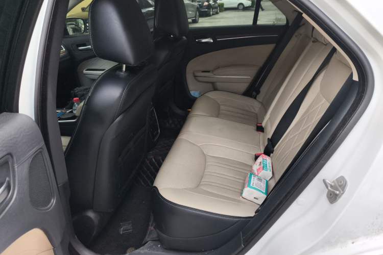 Used Chrysler 300C 2016 3.0L Supreme Edition Left Rear Seat