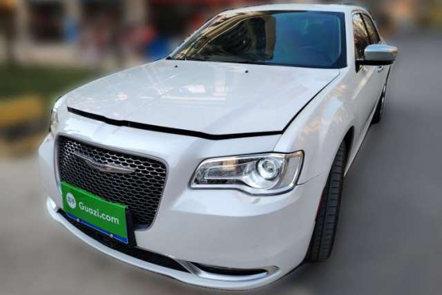 Used Chrysler 300C 2016 3.0L Supreme Edition
