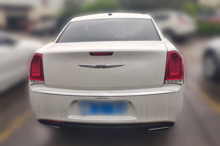 Used Chrysler 300C 2016 3.0L Supreme Edition Rear