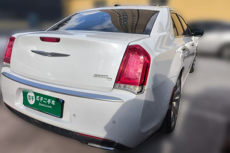 Used Chrysler 300C 2016 3.0L Supreme Edition Rear Right 45 Deg