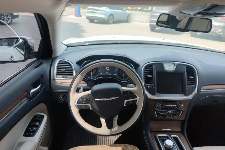 Used Chrysler 300C 2016 3.0L Supreme Edition Steering Wheel