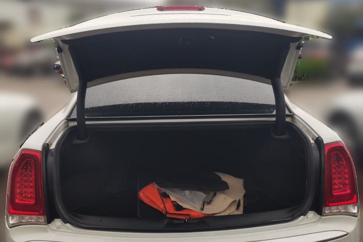 Used Chrysler 300C 2016 3.0L Supreme Edition Trunk