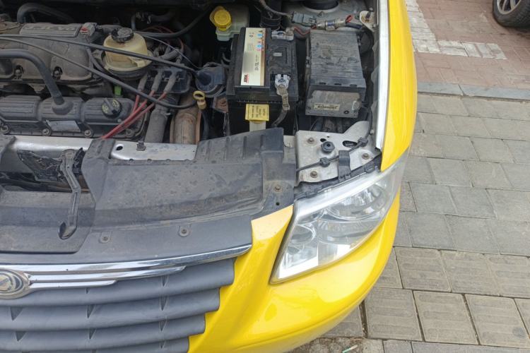 Used Chrysler Grand Voyager  Engine Bay Left