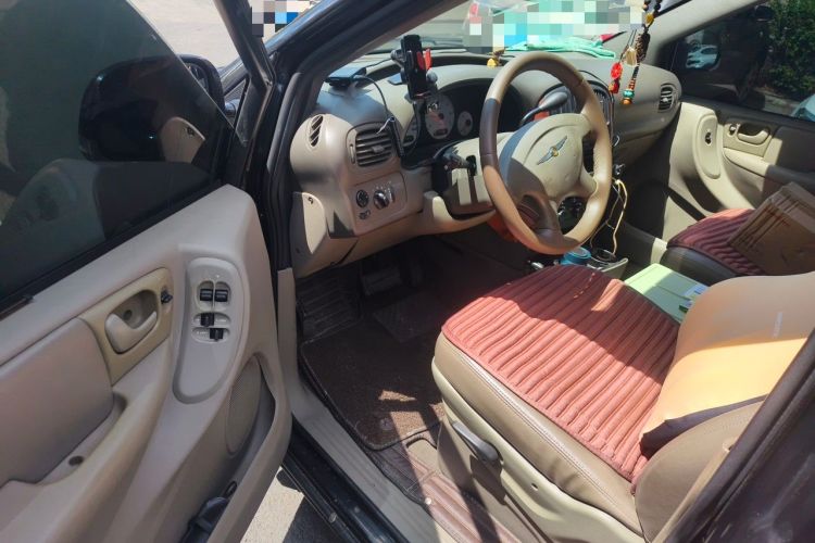 Used Chrysler Grand Voyager 2012 3.0L Classic Edition Driver Seat