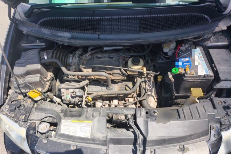 Used Chrysler Grand Voyager 2012 3.0L Classic Edition Engine Bay