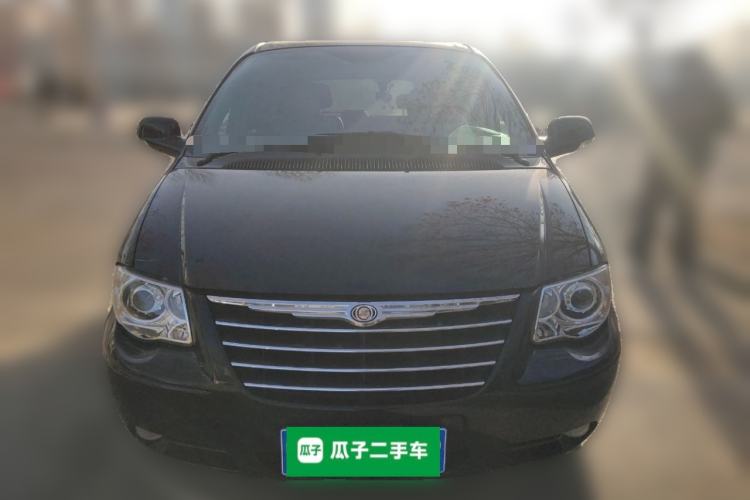 Used Chrysler Grand Voyager 2012 3.0L Ultimate Edition Front