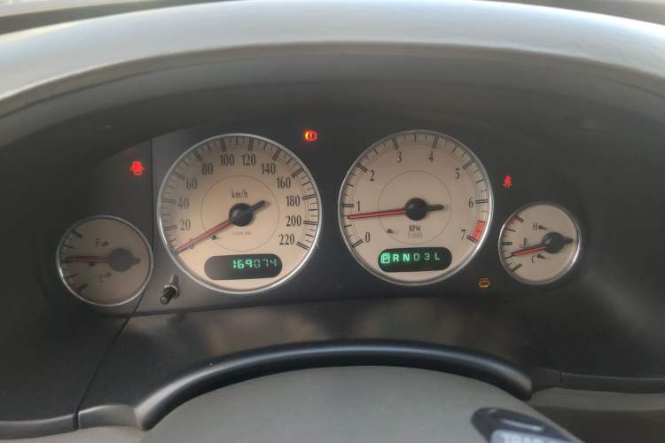 Used Chrysler Grand Voyager 2012 3.0L Ultimate Edition Instrument Cluster