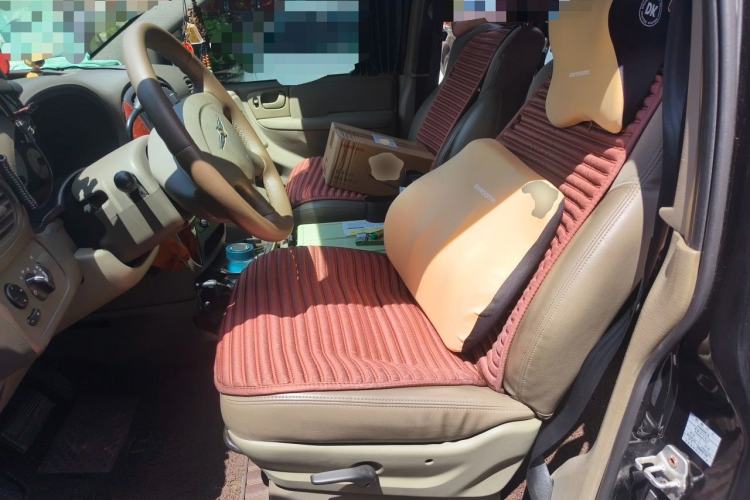 Used Chrysler Grand Voyager 2012 3.0L Classic Edition Left Front Seat