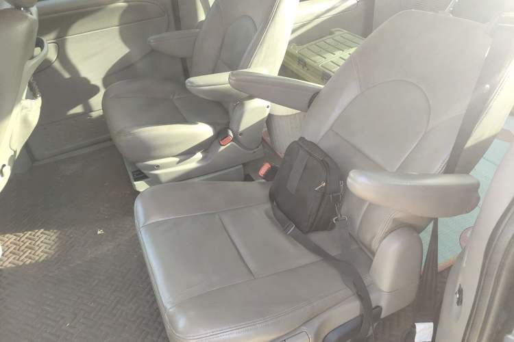 Used Chrysler Grand Voyager 2012 3.0L Ultimate Edition Left Rear Seat