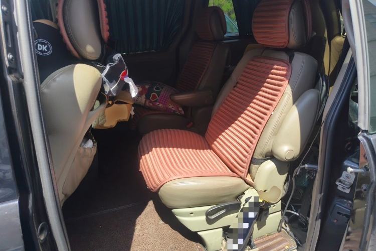 Used Chrysler Grand Voyager 2012 3.0L Classic Edition Left Rear Seat