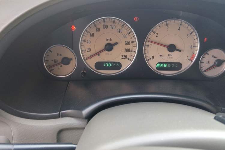 Used Chrysler Grand Voyager 2012 3.0L Ultimate Edition Odometer Close Up