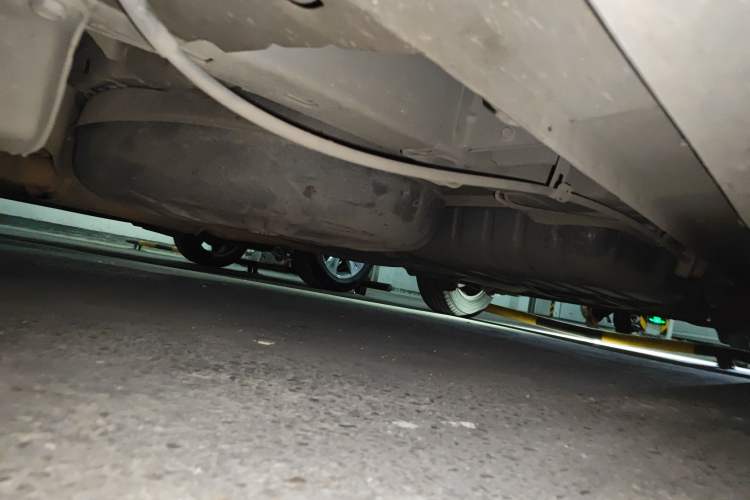 Used Chrysler Grand Voyager 2013 3.6L Luxury Edition Chassis Front Left