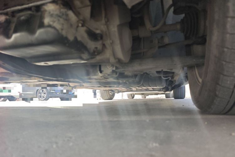 Used Chrysler Grand Voyager 2013 3.6L Luxury Edition Chassis Front Left