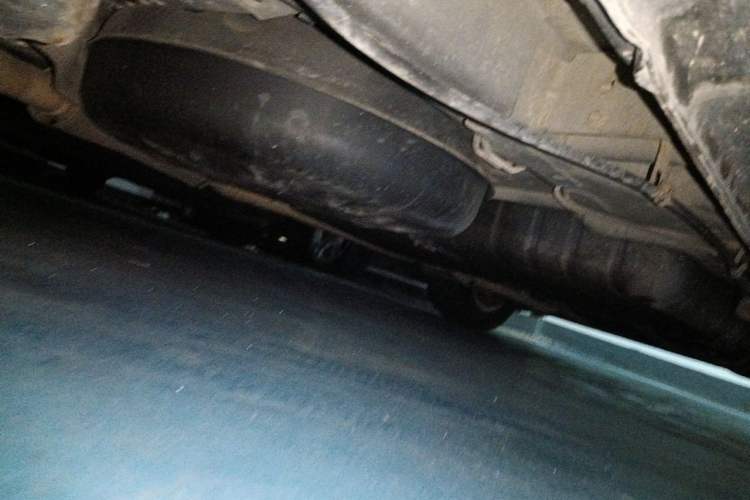 Used Chrysler Grand Voyager 2013 3.6L Luxury Edition Chassis Front Left