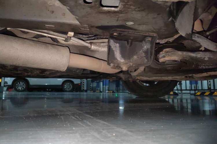 Used Chrysler Grand Voyager 2013 3.6L Luxury Edition Chassis Front Right