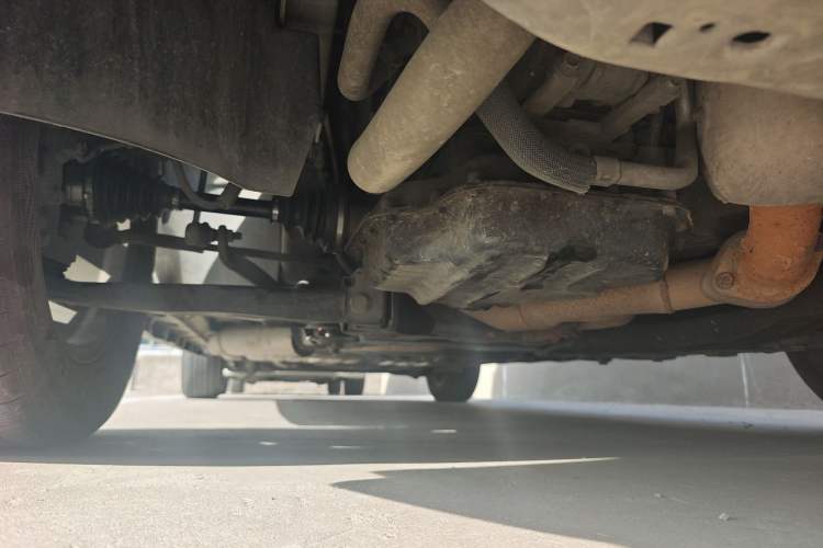 Used Chrysler Grand Voyager 2013 3.6L Luxury Edition Chassis Front Right