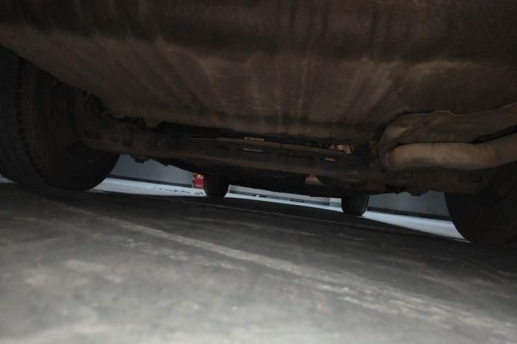 Used Chrysler Grand Voyager 2013 3.6L Luxury Edition Chassis Rear