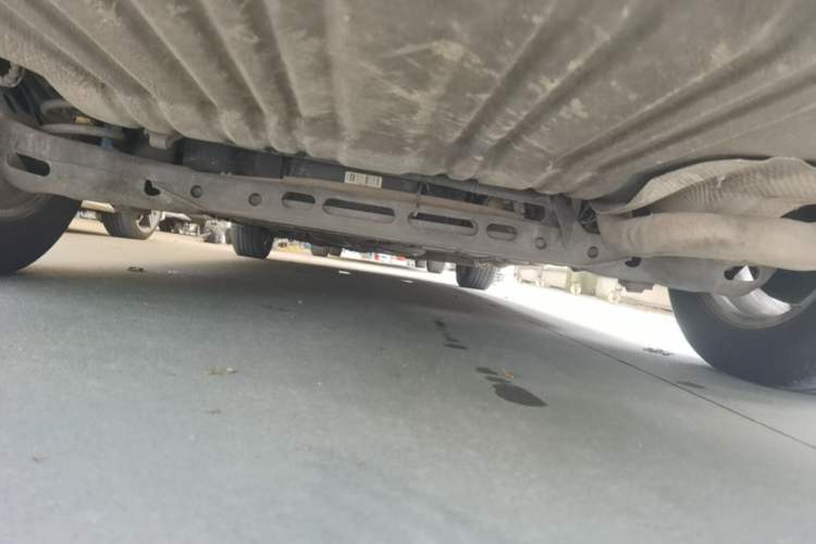 Used Chrysler Grand Voyager 2013 3.6L Luxury Edition Chassis Rear