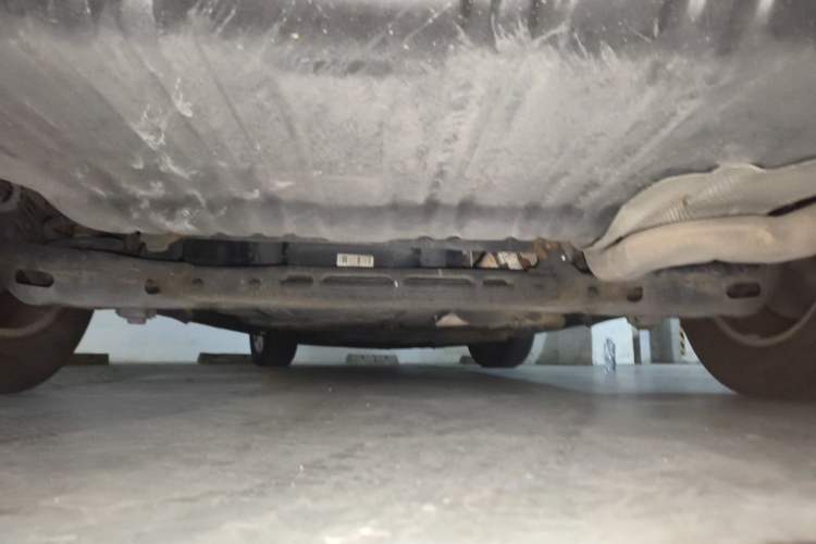 Used Chrysler Grand Voyager 2013 3.6L Luxury Edition Chassis Rear