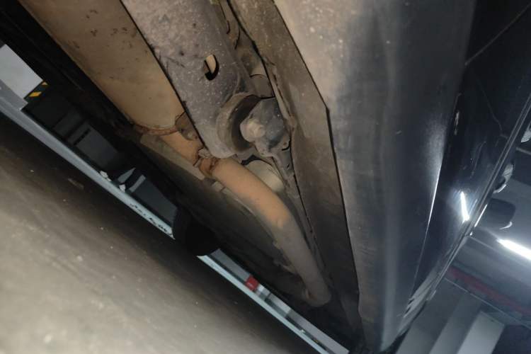 Used Chrysler Grand Voyager 2013 3.6L Luxury Edition Chassis Rear Right
