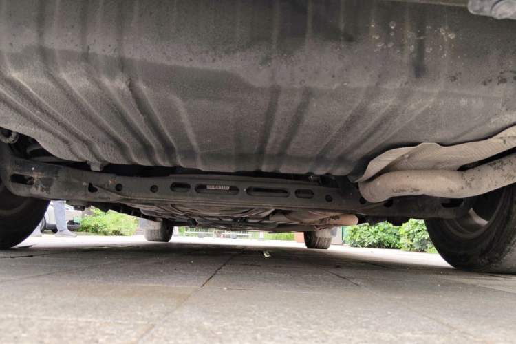 Used Chrysler Grand Voyager 2013 3.6L Luxury Edition Chassis Rear