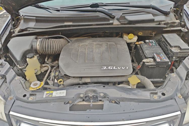 Used Chrysler Grand Voyager 2013 3.6L Luxury Edition Engine Bay