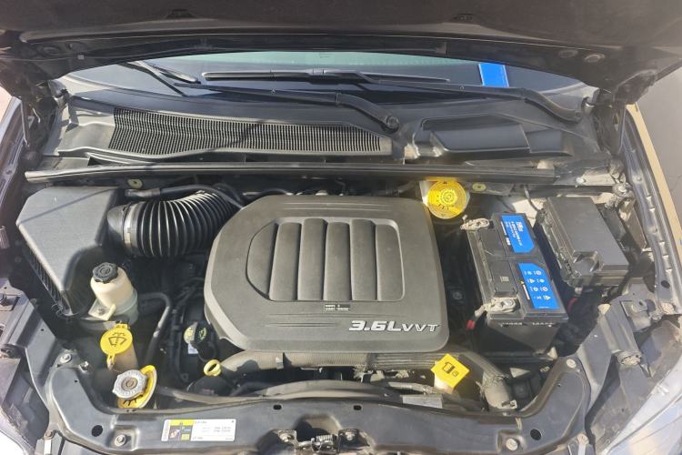 Used Chrysler Grand Voyager 2013 3.6L Luxury Edition Engine Bay