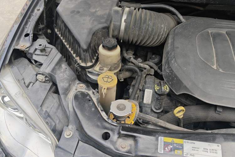 Used Chrysler Grand Voyager 2013 3.6L Luxury Edition Engine Bay Right