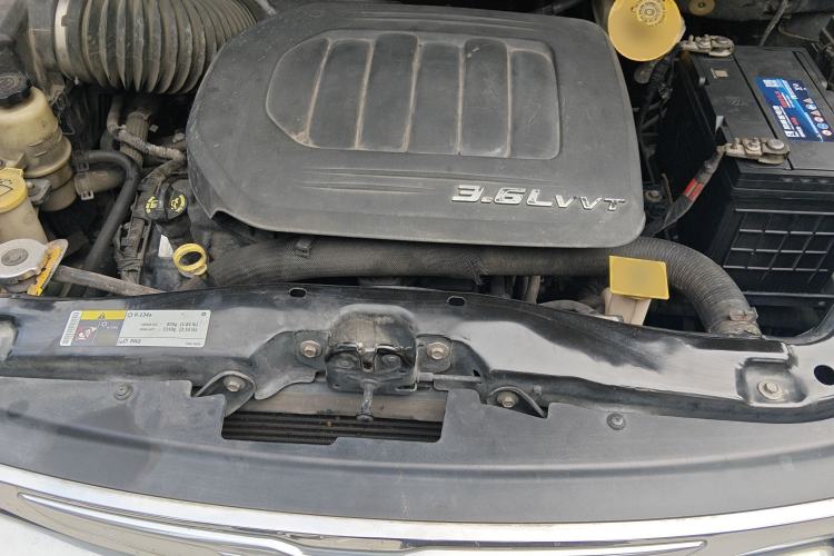 Used Chrysler Grand Voyager 2013 3.6L Luxury Edition Engine Bay