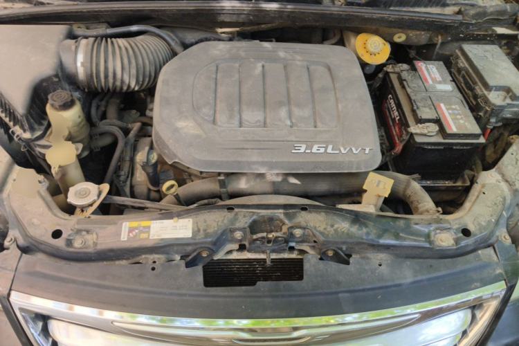 Used Chrysler Grand Voyager 2013 3.6L Luxury Edition Engine Bay
