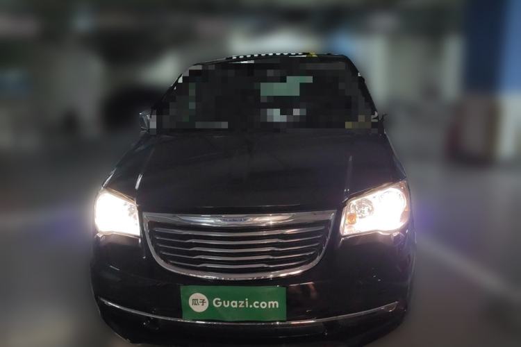Used Chrysler Grand Voyager 2013 3.6L Luxury Edition Front