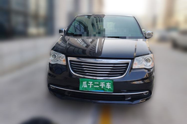 Used Chrysler Grand Voyager 2013 3.6L Luxury Edition Front