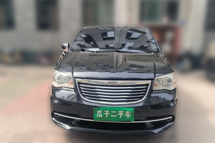 Used Chrysler Grand Voyager 2013 3.6L Luxury Edition Front