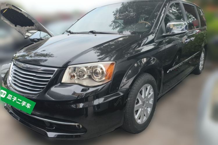 Used Chrysler Grand Voyager 2013 3.6L Luxury Edition Front