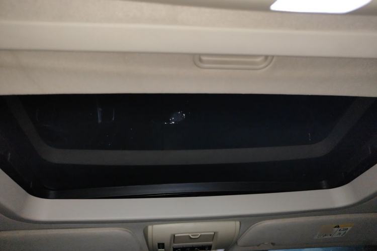 Used Chrysler Grand Voyager 2013 3.6L Luxury Edition Headliner