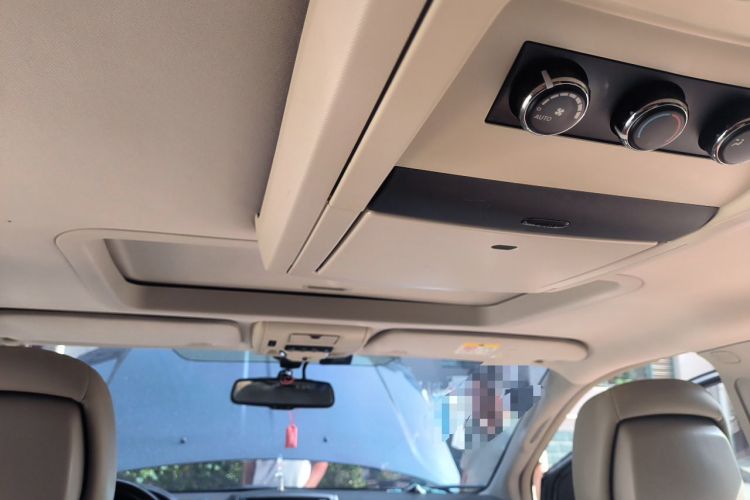 Used Chrysler Grand Voyager 2013 3.6L Luxury Edition Headliner