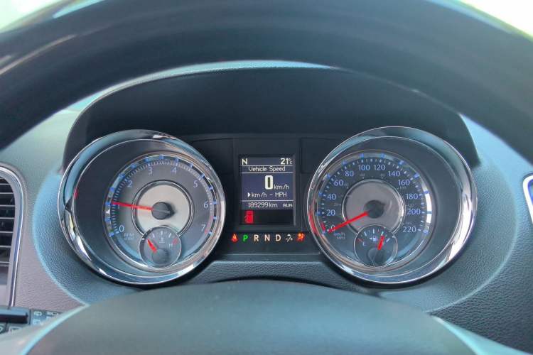 Used Chrysler Grand Voyager 2013 3.6L Luxury Edition Instrument Cluster