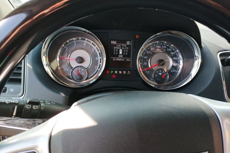 Used Chrysler Grand Voyager 2013 3.6L Luxury Edition Instrument Cluster