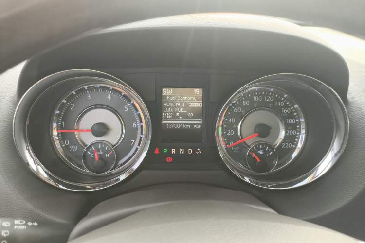Used Chrysler Grand Voyager 2013 3.6L Luxury Edition Instrument Cluster