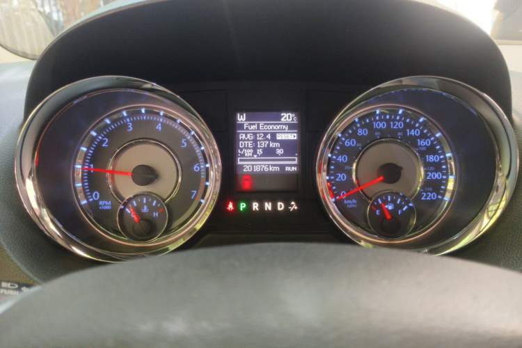Used Chrysler Grand Voyager 2013 3.6L Luxury Edition Instrument Cluster