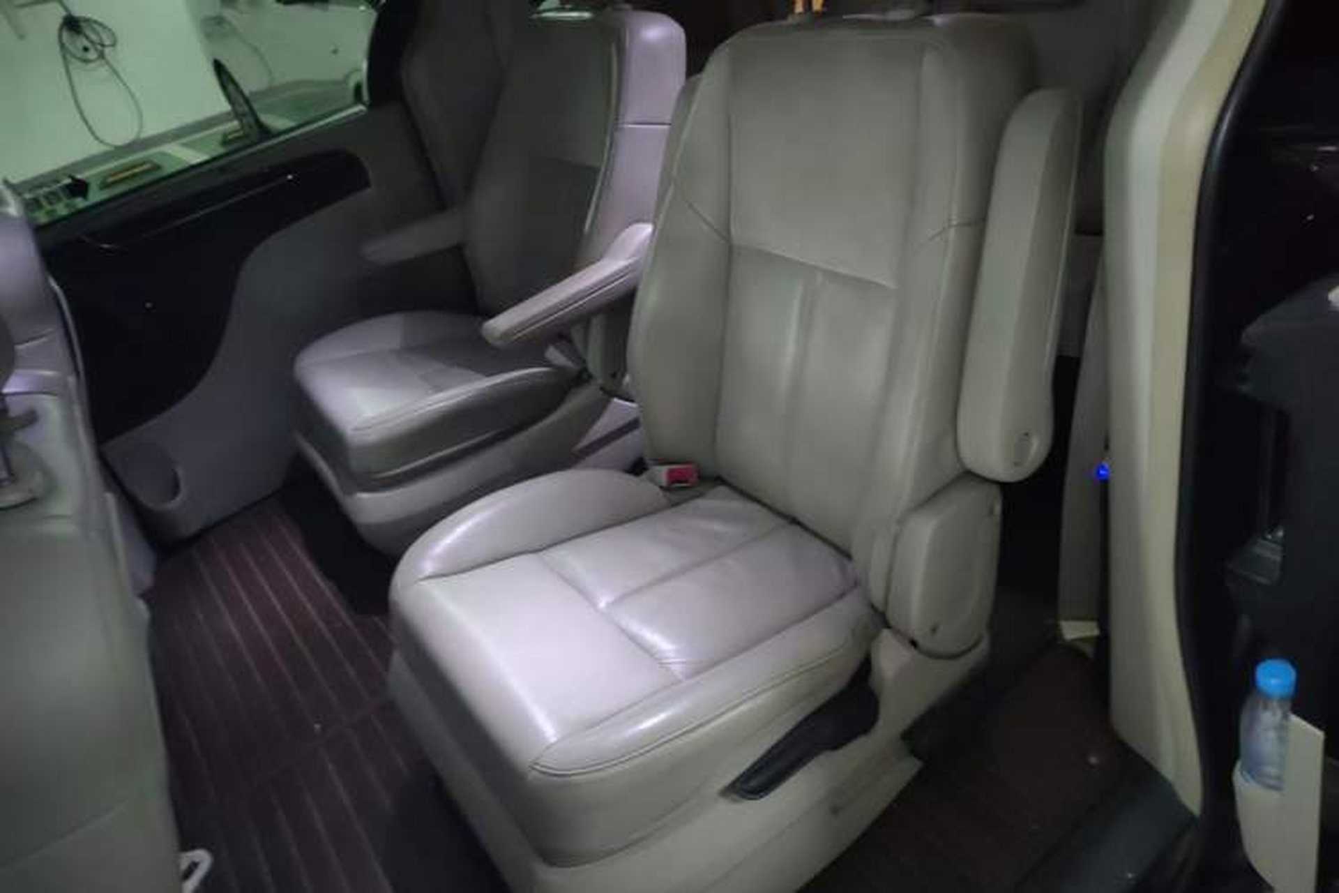 Used Chrysler Grand Voyager 2013 3.6L Luxury Edition Left Rear Seat