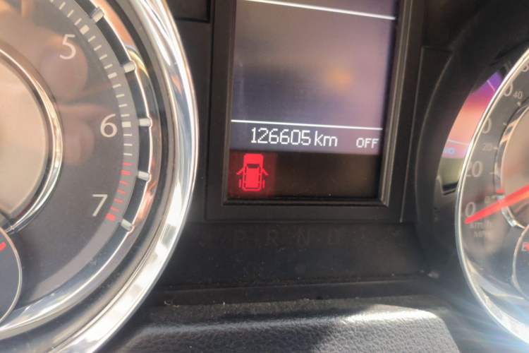 Used Chrysler Grand Voyager 2013 3.6L Luxury Edition Odometer Close Up