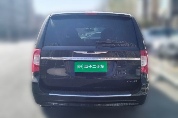Used Chrysler Grand Voyager 2013 3.6L Luxury Edition Rear